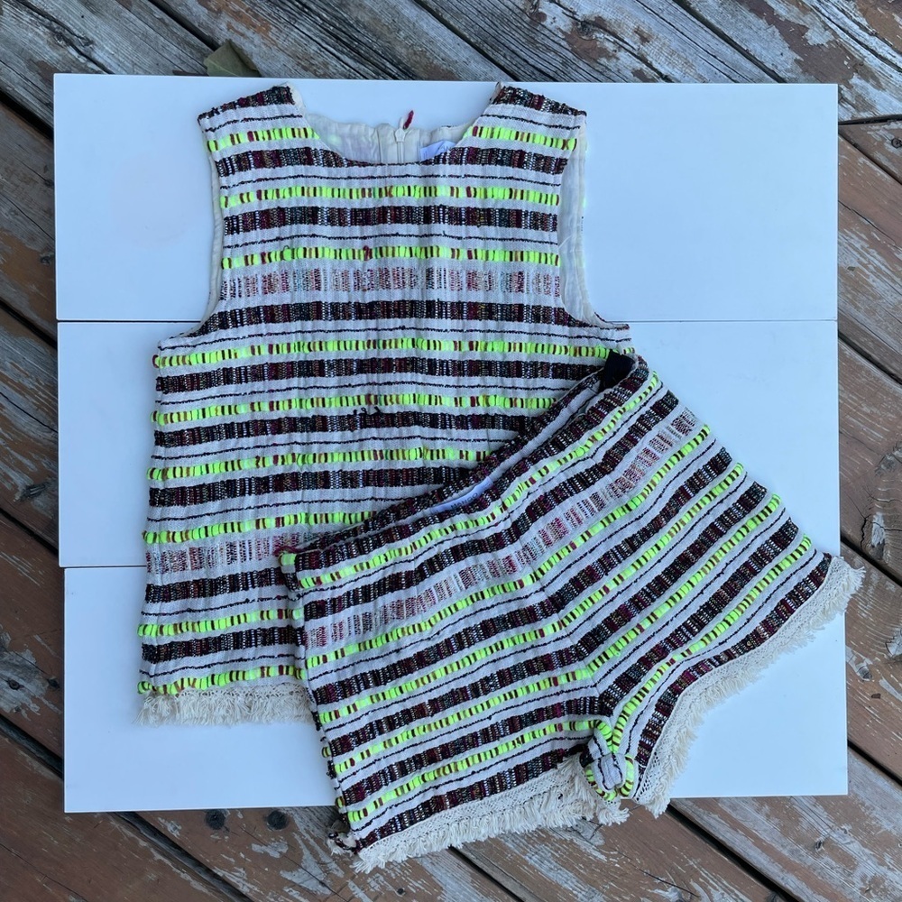Mango Beautiful Shorts & Top Set - Picture 3 of 10